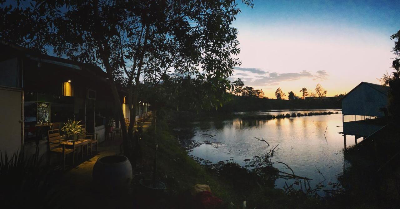 Homestay Bien RungGia Nghĩa エクステリア 写真